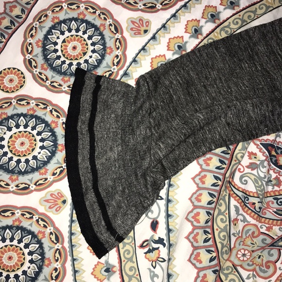 Zara sweater - Picture 2 of 3